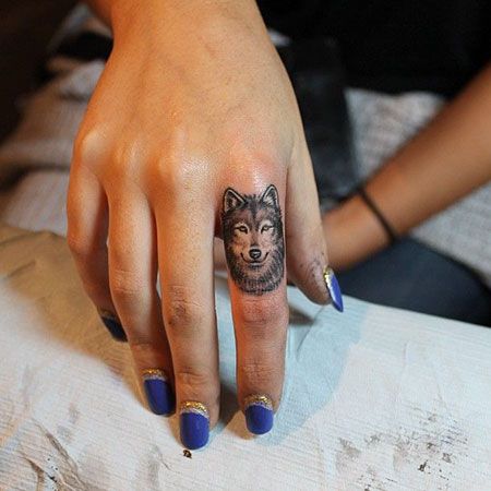 Finger husky tattoo design