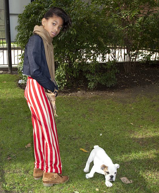 Willow Smith has a pet and she is a bulldog