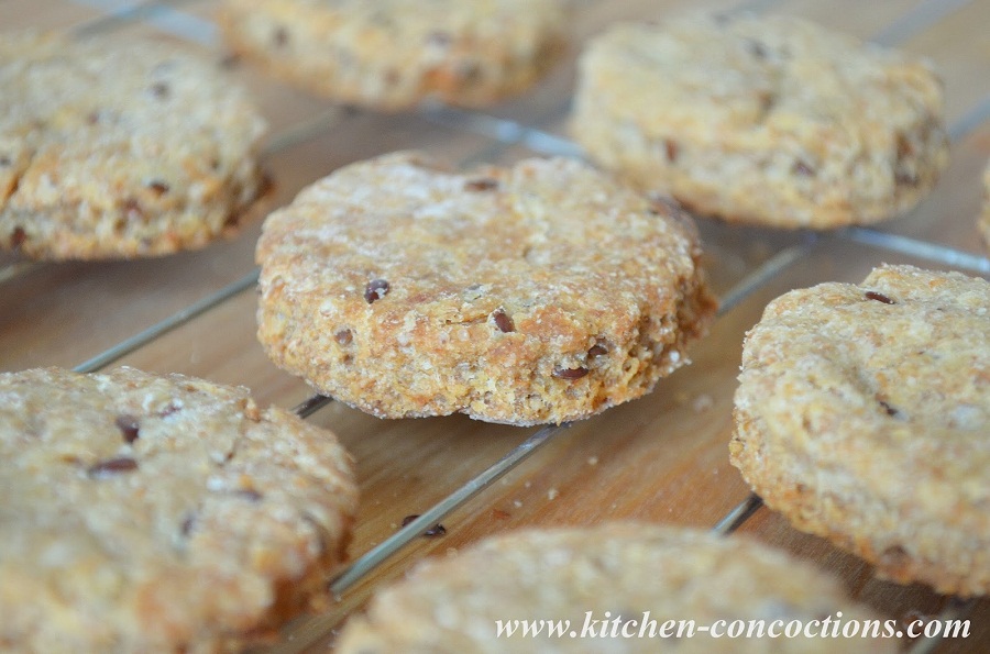 Yummy DIY biscuits for your dog